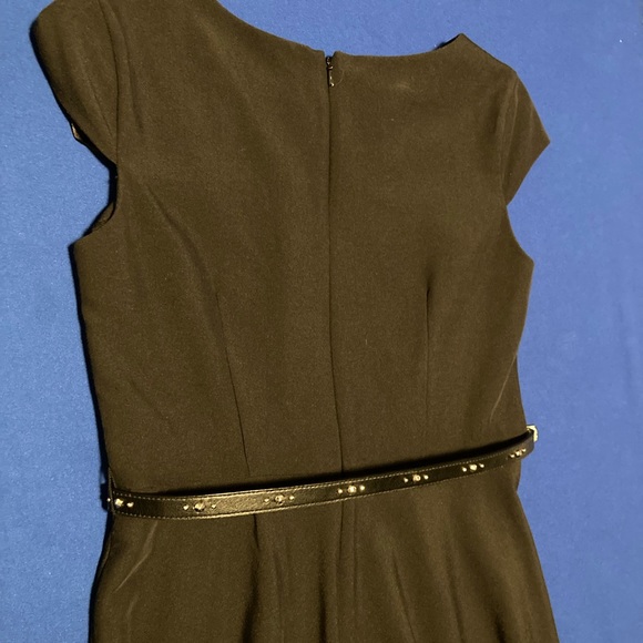 Little black dress, skater style - Picture 5 of 10